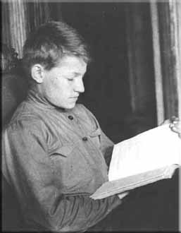 Студент Николай Моисеев. Москва, начало 1920-х годов